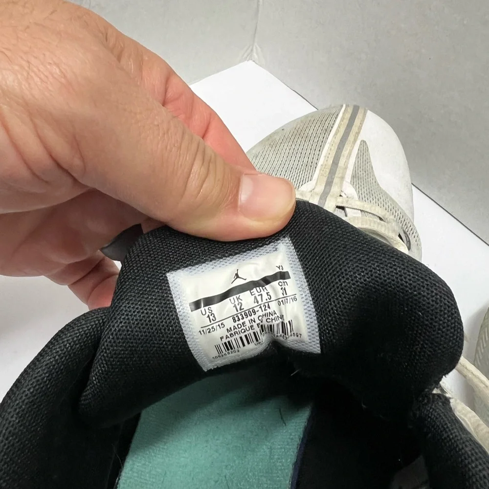 Jordan‎ White and Black Sneakers